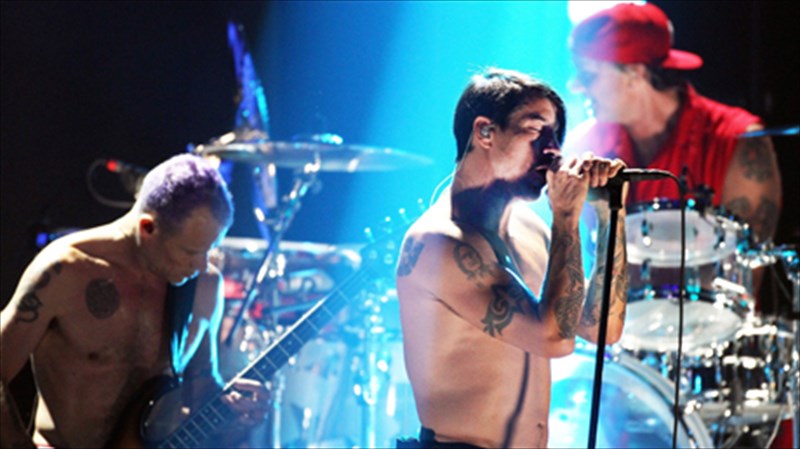 i-pio-red-hot-kai-chili-bradia-tis-athinas