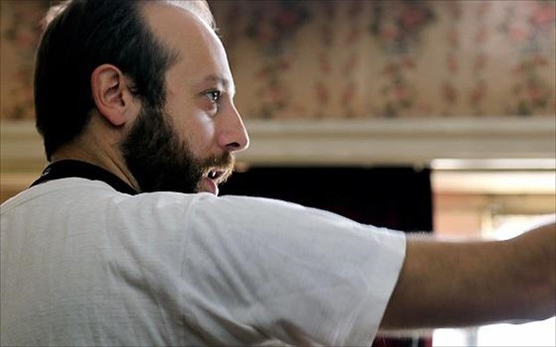 sto-kentro-tou-kuklou-i-dunami-tou-theatrou-apeikonizetai-sto-sinema-dunami-tou-theatrou-apeikonizetai-sto-sinema