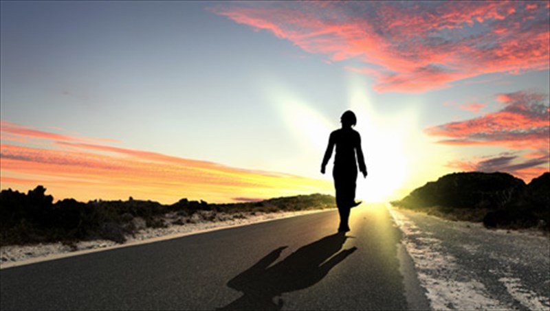 taksidia-sta-akra-tou-kosmou