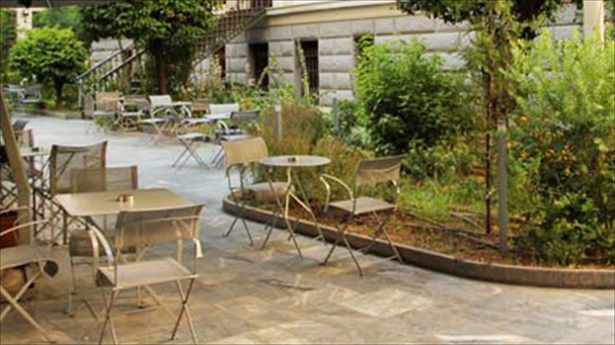 Jazz-autosxediasmoi-ston-kipo-tou-nomismatikou-mouseiou