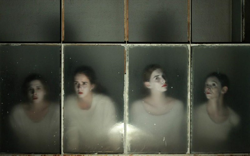 protes-fotografies-apo-to-perimenontas-ton-gkonto-sto-skrow