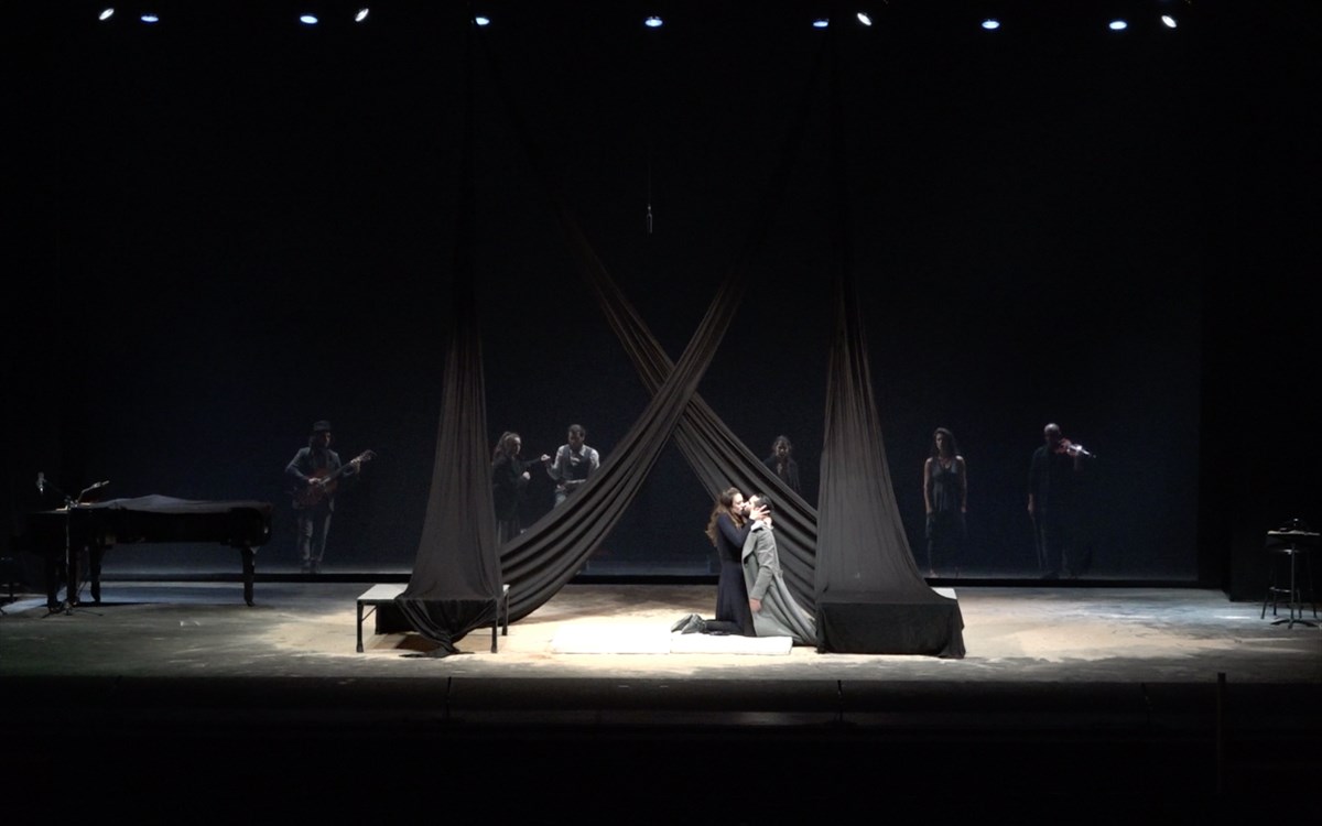 to-dentro-tou-oidipoda