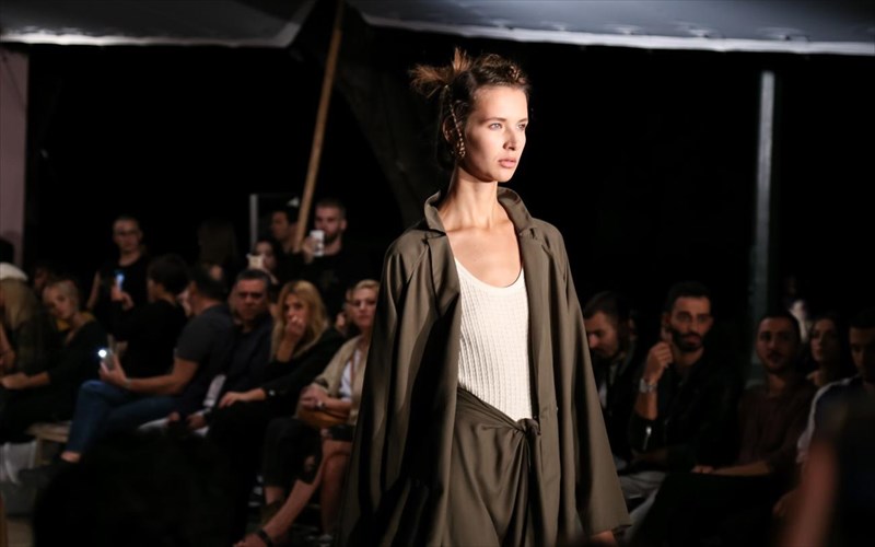 oi-kaluteres-stigmes-mias-ebdomadas-modas-pou-efere-to-kalokairi-pio-konta-sto-zappeio