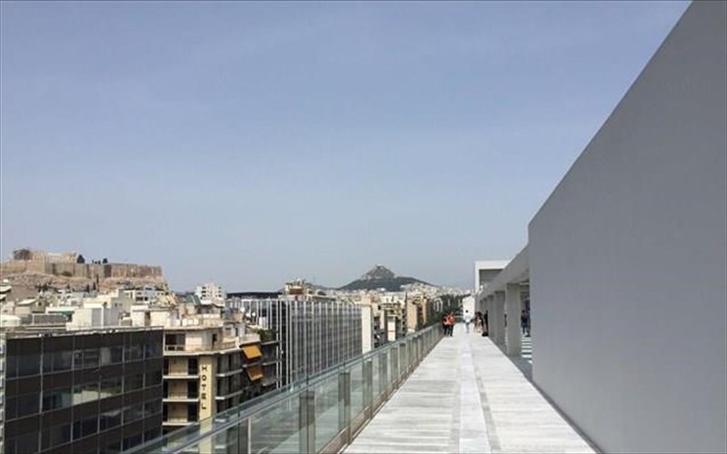 emst-ta-epiteugmata-tis-perasmenis-xronias-kai-i-abebaiotita-gia-to-mellon-abebaiotita-gia-to-mellon