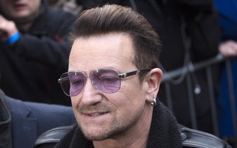 mplegmenos-sta-paradise-papers-o-bono-bono