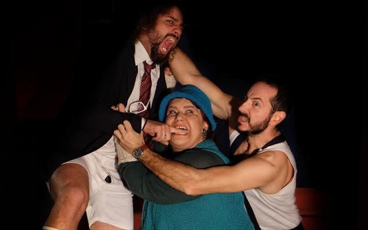 douleia-me-xeiropedes