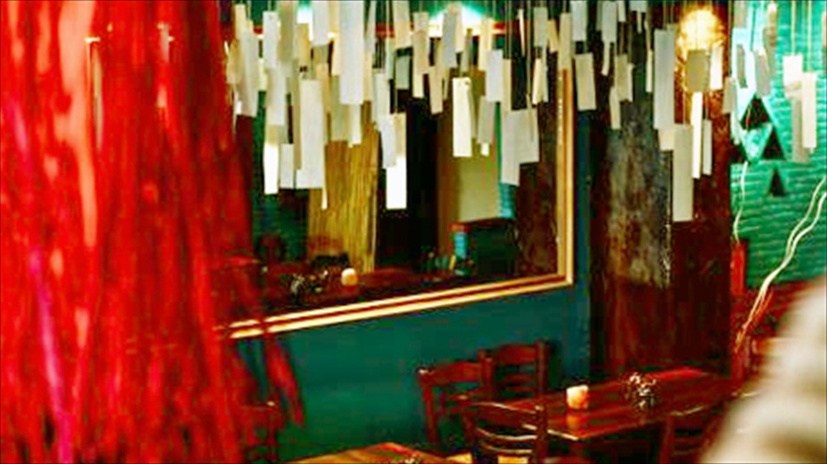 tamarind-tailandezikes-geuseis-ki-euxes-kremasmenes-ston-tamarindo