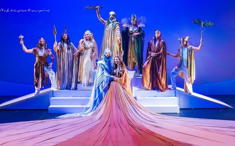 i-gennisi-tou-kosmou-kai-istories-ton-theon-tou-olumpou-tis-karmen-rouggeri-sto-kakogiannis