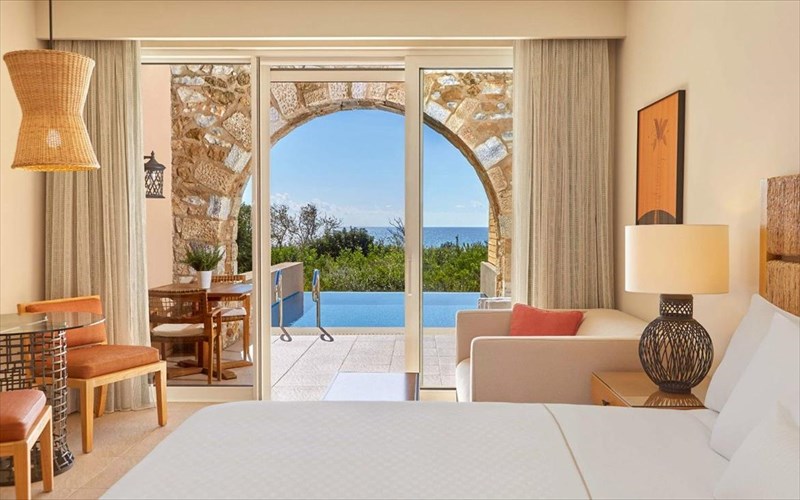 i-ellada-exei-dunati-parousia-sta-korufaia-resort-tis-europis