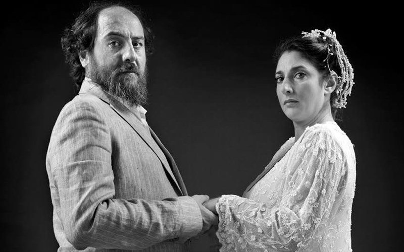 eksoristoi-eis-tas-athinas-apo-ton-oresti-tatsi-sto-rabbithole