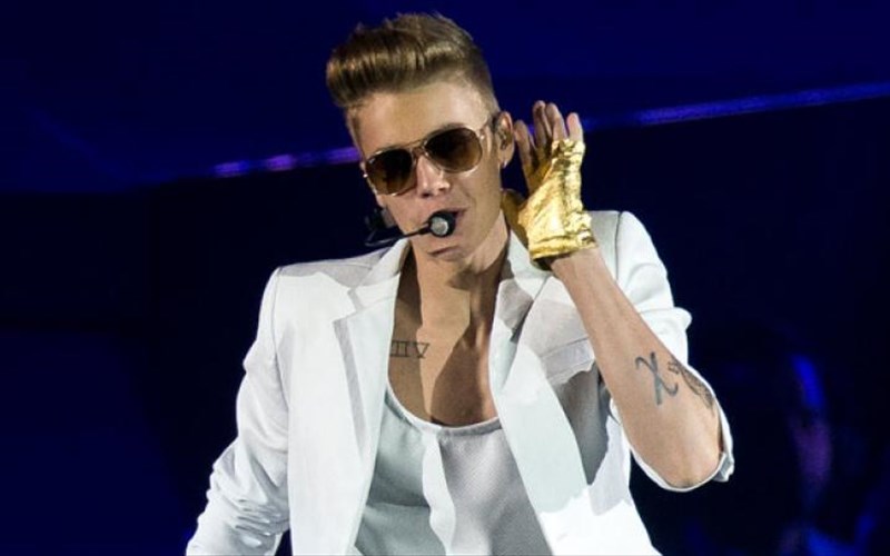 oi-psuxopatheis-akoune-Justin-bieber-eminem-kai-blackstreet