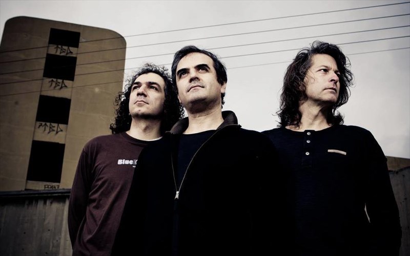 Jazz-diaxronies-oi-human-touch-gia-mia-sunaulia-ston-faro-tou-kpisn