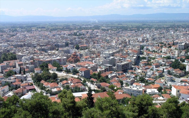 oi-serres-ston-dromo-gia-to-europaiko-prasino-brabeio