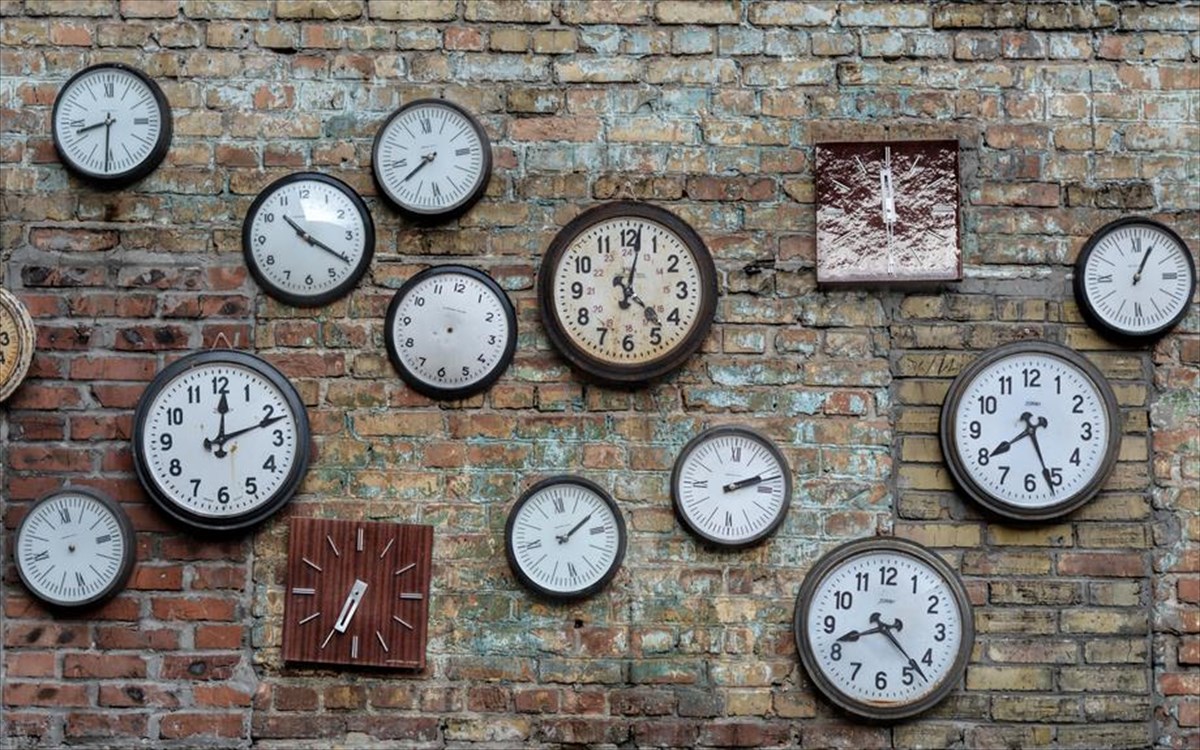 rologia-toixos-diakosmisi