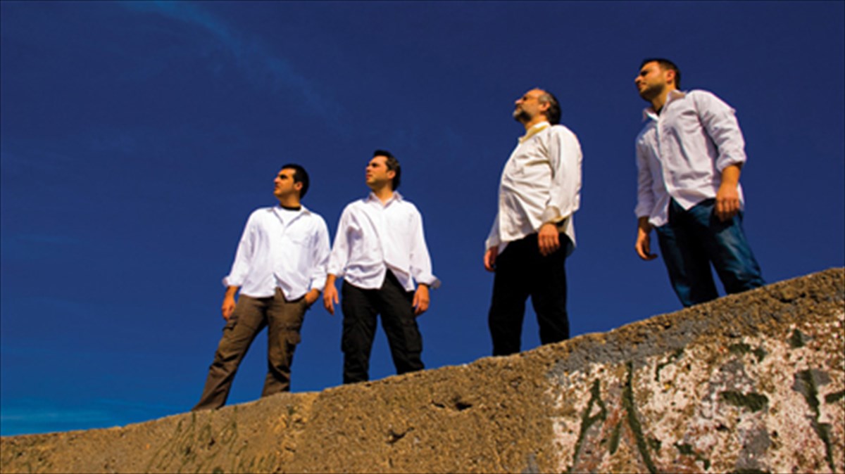 poiisi-kai-kritiki-mousiki-sto-half-note