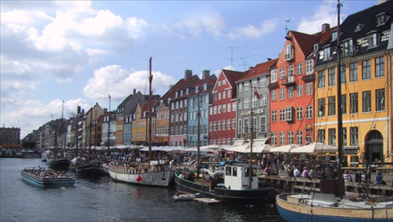 i-paramuthenia-poli-tis-kopegxagis