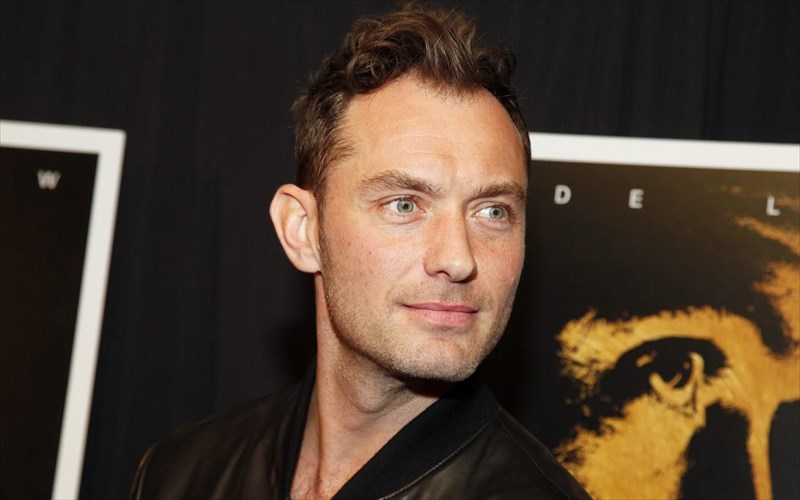 se-suzitiseis-Jude-law-kai-marvel-gia-tin-captain-marvel