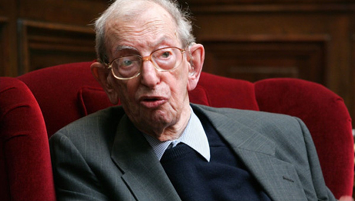 efuge-o-erik-xompsmpaoum-erik-xompsmpaoum