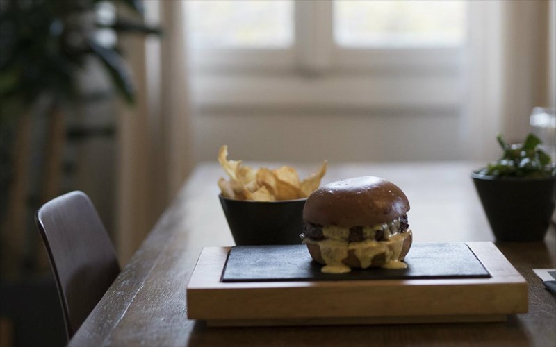 truposame-stin-kouzina-tou-beef-at-bios-kai-brethikame-stin-apoluti-kreatofagiki-giorti