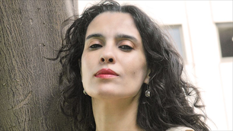 ikesia-stin-kupseli-apo-ti-lamia-bedioui