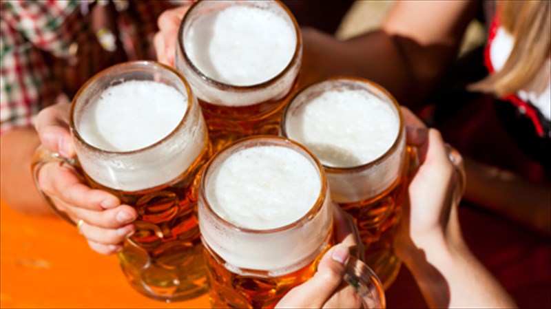 8-enallaktikes-protaseis-gia-na-pieite-mpura-opos-sto-oktoberfest-enallaktikes-protaseis-gia-na-pieite-mpura-opos-sto-oktoberfest