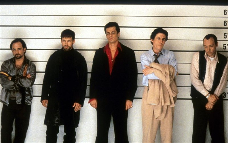 ta-paraskinia-tou-sunitheis-upoptoi-kai-oi-arpaktikes-protheseis-tou-kevin-spacey