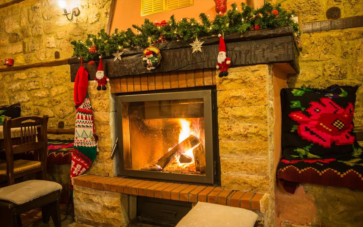 xristougenniatiki-diakosmisi-paradosi