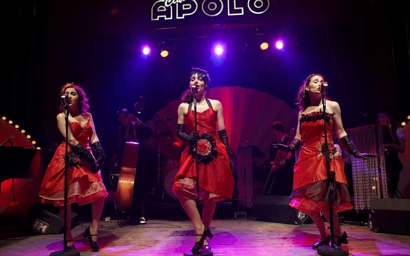 protoxroniatiki-retro-apoplanisi-me-ekpliktiko-swing-kai-cabaret