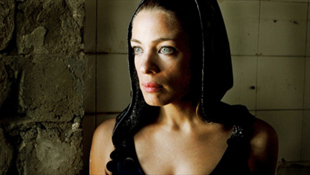 merikes-miteres-den-pethainoun-potesti-skini-tou-theatrou