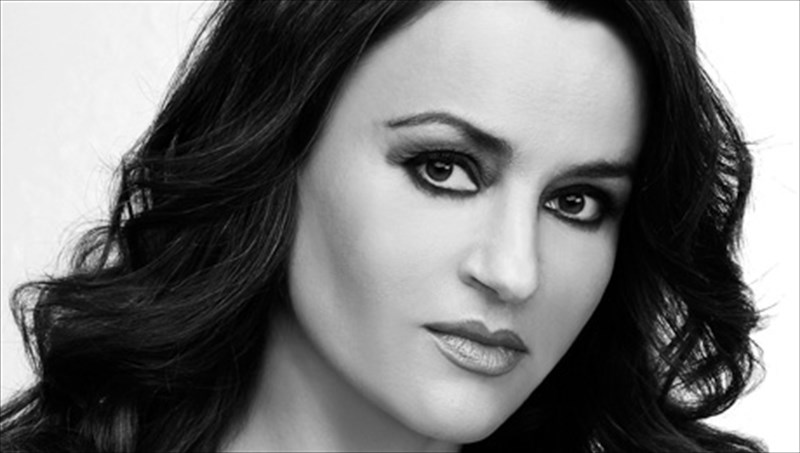 kariofullia-karampeti-eprepe-na-eixame-antitaxthei-se-olo-auto-to-parti-tis-mizas