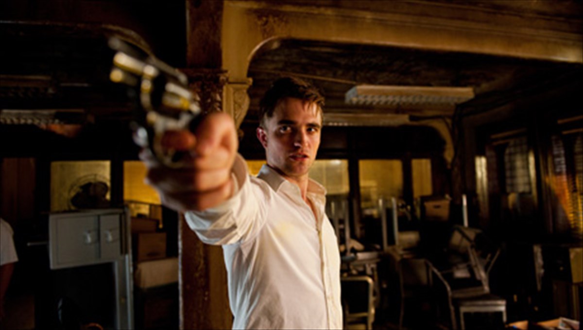 to-cosmopolis-epistrefei-sta-bibliopoleia