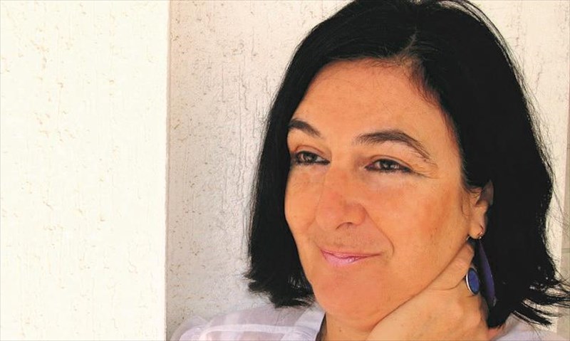 ta-aksexasta-xristougenna-tis-zoel-lopino