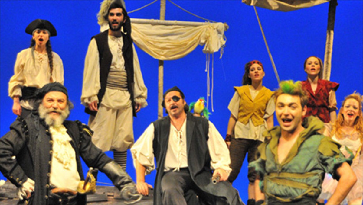 o-piter-pan-prosgeionetai-sto-basiliko-theatro-thessalonikis