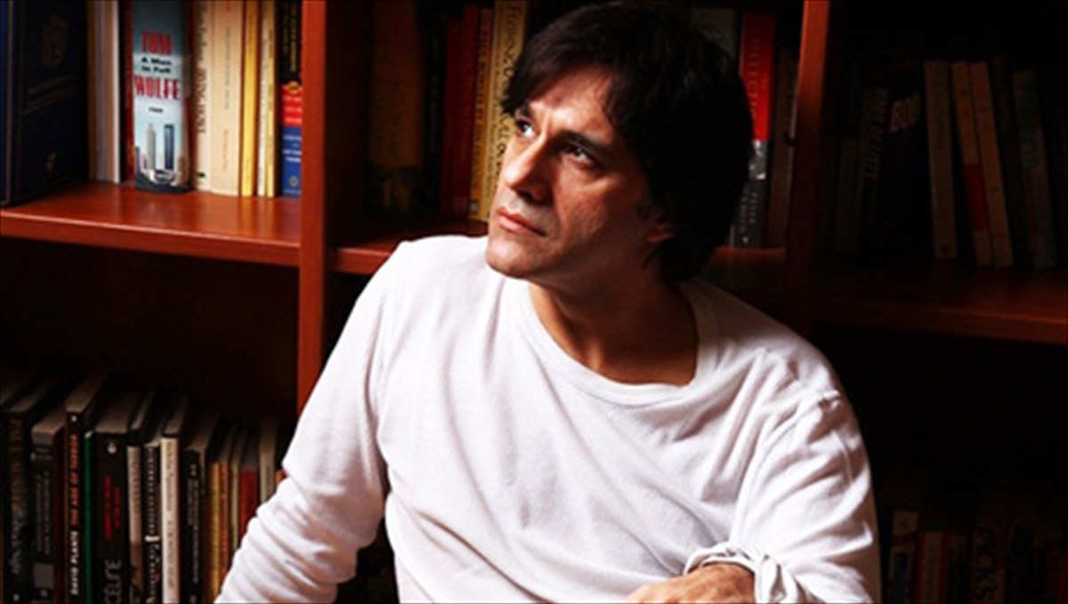 aleksis-stamatis-eimaste-se-enan-mesaiona-paideias