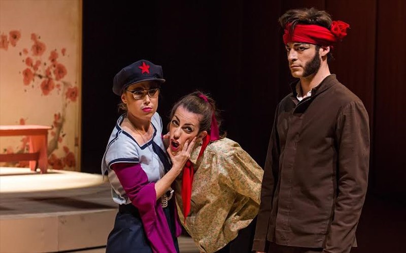 o-mikados-apo-tous-karazisi-papapetrou-sto-kentro-politismou-idruma-stauros-niarxos-papapetrou-sto-kentro-politismou-idruma-stauros-niarxos