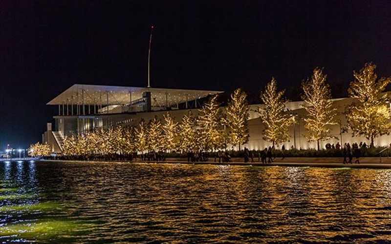 to-kpisn-mas-proskalei-se-mia-fantasmagoriki-allagi-xronou