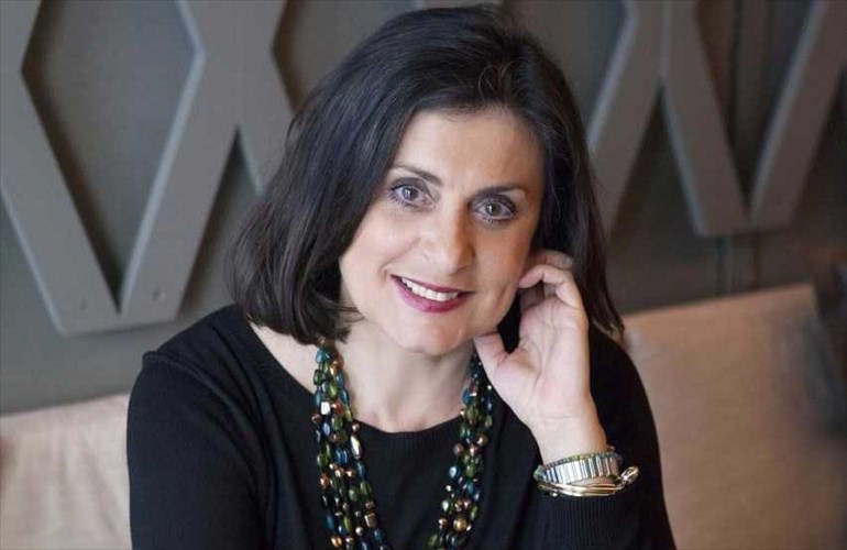 i-mairi-kontzoglou-exei-ti-mustiki-suntagi-tou-pio-oraiou-glukou-tis-polis