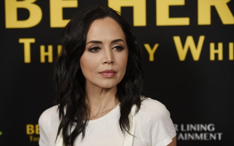 kataggelies-apo-tin-eliza-dushku-gia-seksoualiki-kakopoiisi-otan-itan-12-eton