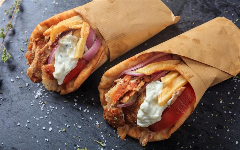 pente-staseis-gia-laxtarista-soublakia-stin-athina