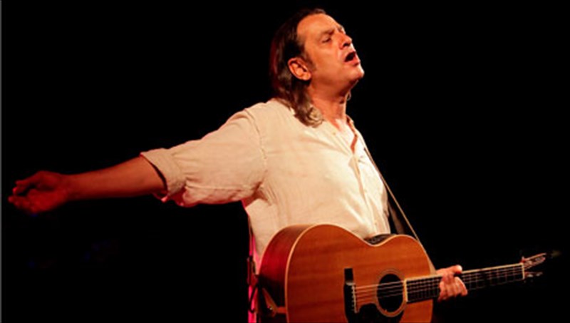 o-dimitris-zerboudakis-sto-ruthmos-stage