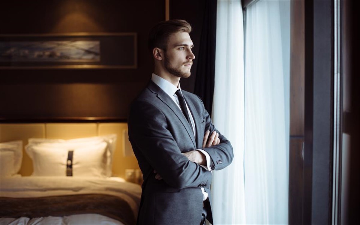 andras-koustoumi-krebati-apistia