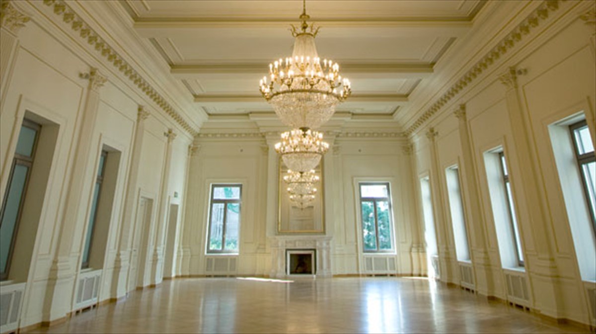 o-giannis-mpezos-tragouda-niko-gkatso