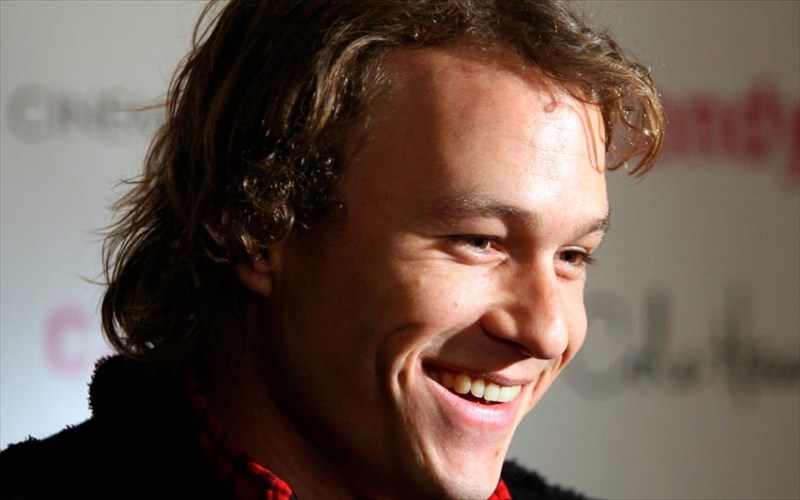 sugkinitikes-afieroseis-ston-heath-ledger-deka-xronia-meta-ton-thanato-tou