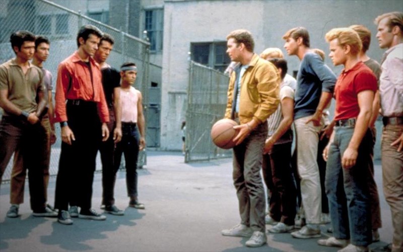 prosexos-west-side-story-apo-ton-steven-spielberg