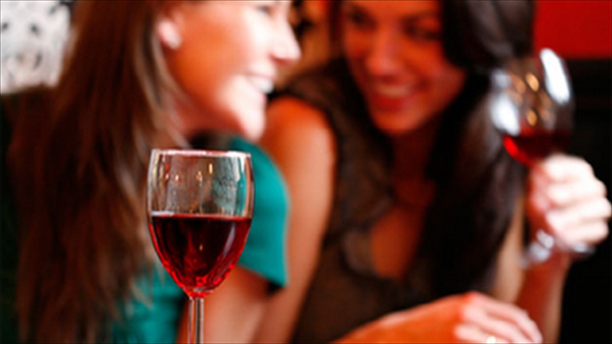 kathe-tetarti-oi-gunaikes-to-rixnoun-ekso