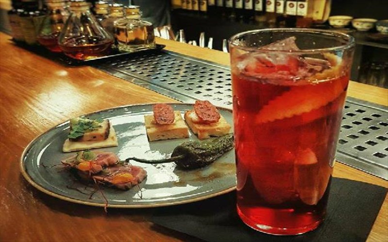 aperitivo-time-tis-paraskeues-sto-flamingo