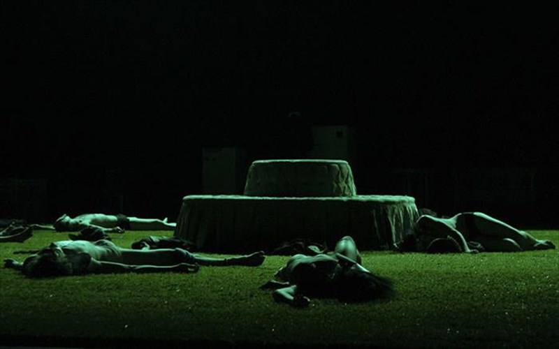 o-konstantinos-rigos-me-tin-ierotelestia-tis-anoiksis-sto-summer-nostos-festival-2018