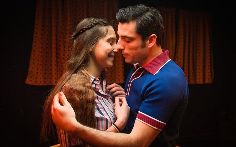 to-seks-leksikon-pairnei-paratasi-kai-giortazei-ton-agio-balentino