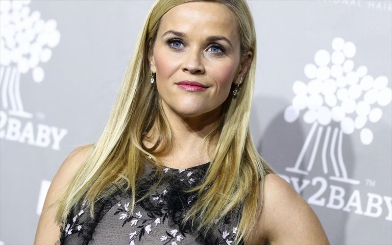 i-reese-witherspoon-upirkse-thuma-lektikis-kai-psuxologikis-bias-sti-sxesi-tis
