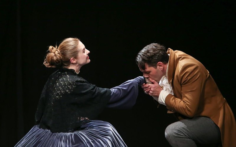 18-kai-1-parastaseis-umnoun-ton-erota-kai-tin-agapi-parastaseis-umnoun-ton-erota-kai-tin-agapi